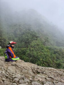 Der Mut, man selbst zu sein und innere Ängste zu überwinden - die HerzMut-Phase von Anna in den Bergen.
